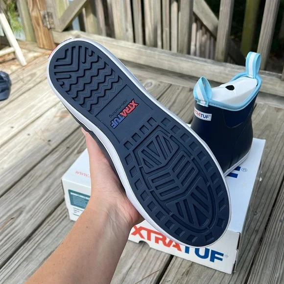 Women’s XtraTuf Deck Boot size 11 NEVER WORN - Picture 9 of 12